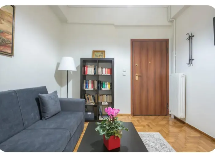Athens Apartment Nina,1 Minute From Metro Station