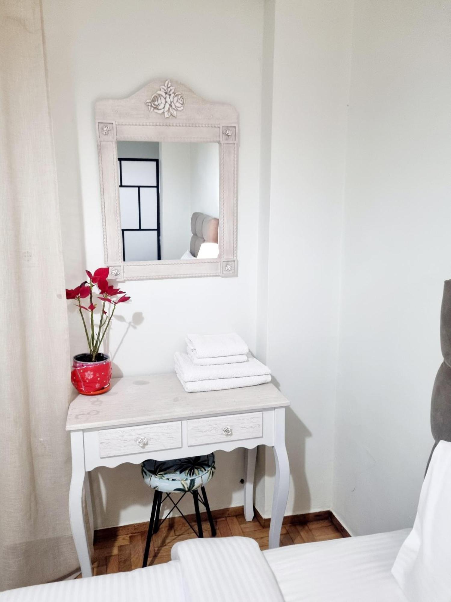 Apartment Nina,1 Minute From Metro Station *